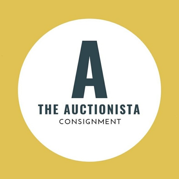 Hi! I’m Sheri, The Auctionista! - Picture 2 of 2